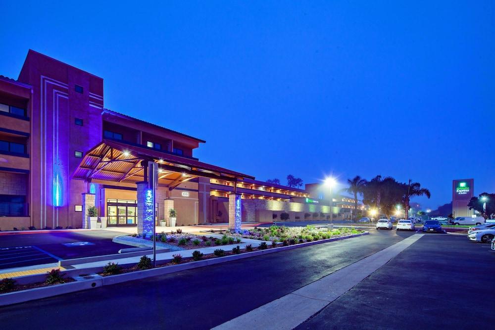 Holiday Inn Express Hotel & Suites Ventura Harbor By Ihg Ngoại thất bức ảnh