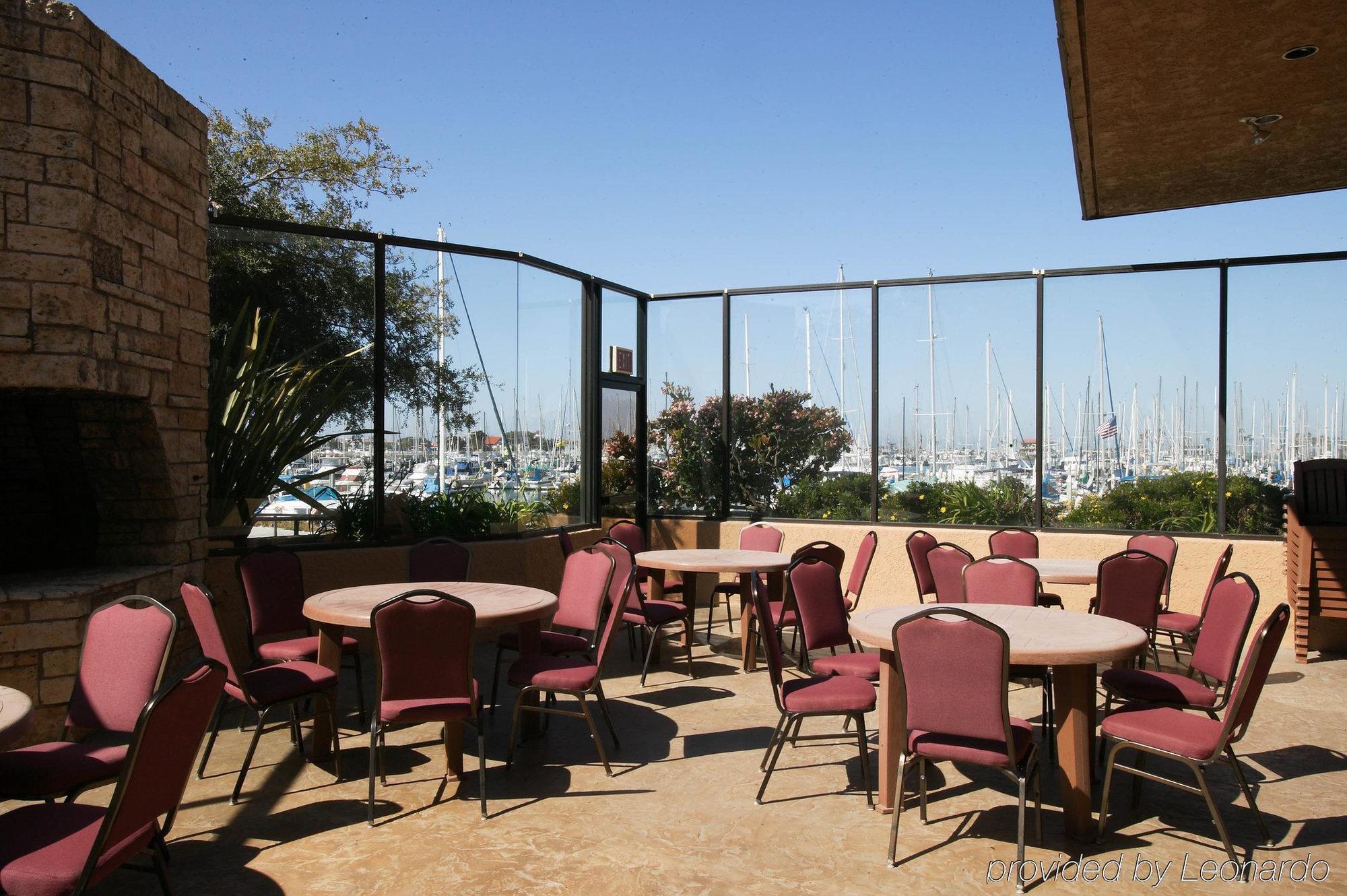 Holiday Inn Express Hotel & Suites Ventura Harbor By Ihg Ngoại thất bức ảnh
