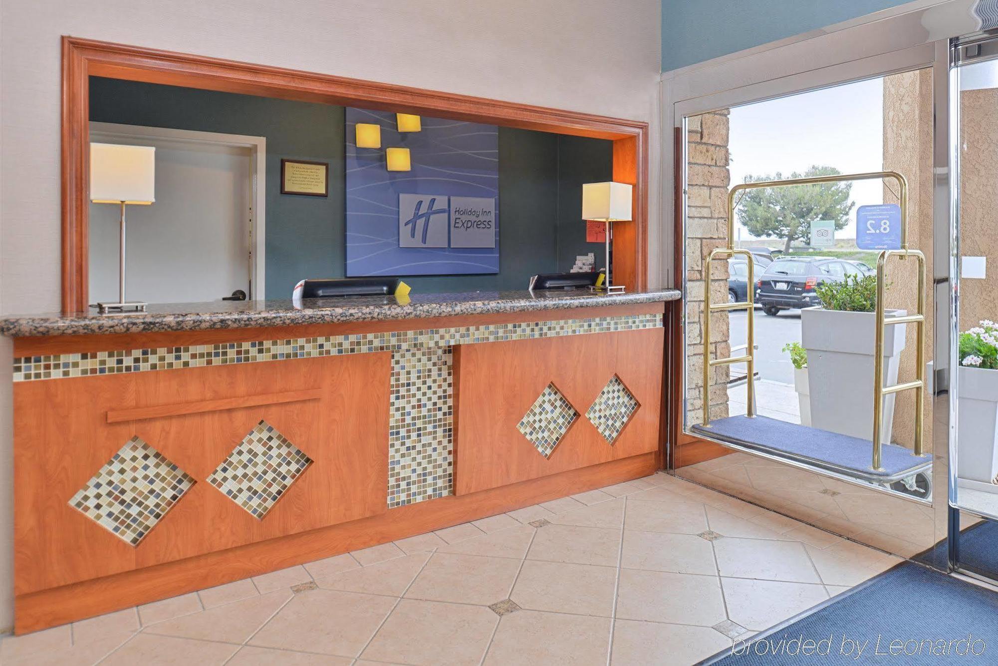 Holiday Inn Express Hotel & Suites Ventura Harbor By Ihg Ngoại thất bức ảnh