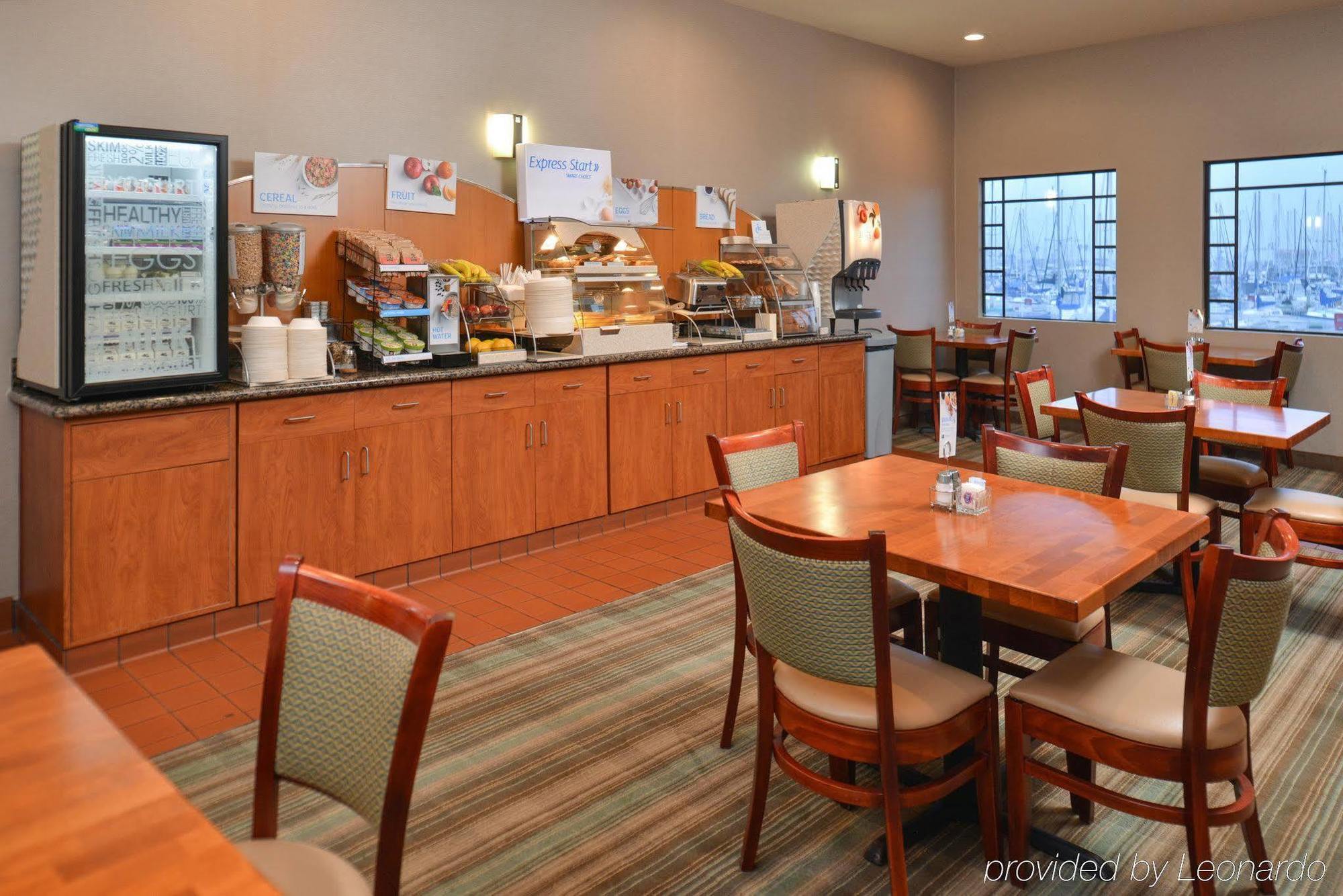 Holiday Inn Express Hotel & Suites Ventura Harbor By Ihg Ngoại thất bức ảnh